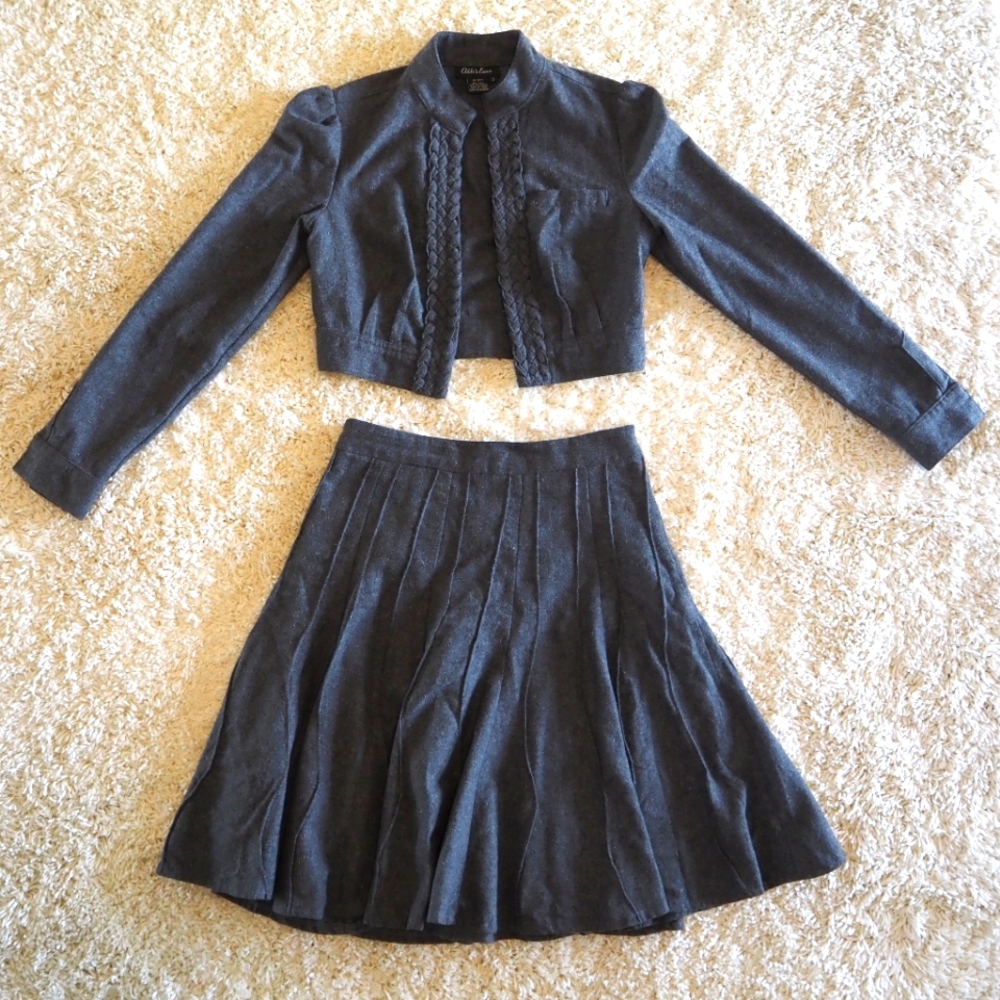 Grey wool skirt and jacket